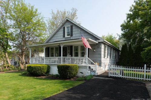 47 Temple St, Waterbury, CT 06706-2103