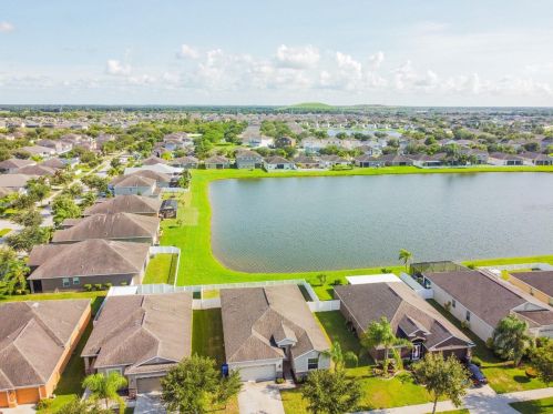 13408 Graham Yarden Dr, Riverview FL  33579-2390 exterior