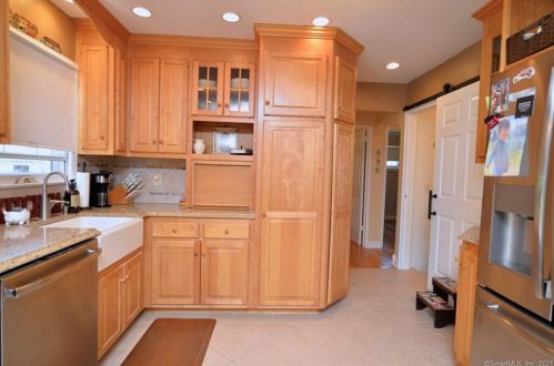 181 French St, Bristol CT  06010-5554 exterior