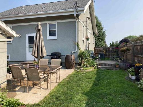 302 Rose Ave, Fond Du Lac WI  54935-3636 exterior