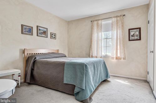 21 Strayer Dr, Carlisle PA  17013-4403 exterior