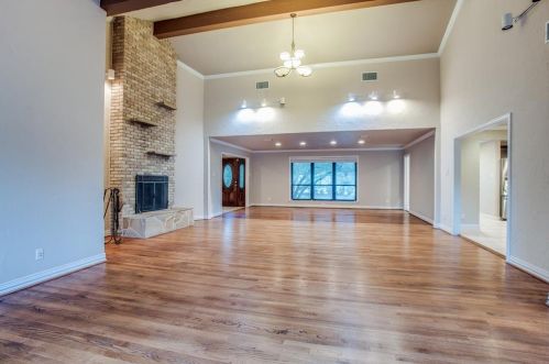 3960 Cedarbrush Dr, Dallas TX  75229-2703 exterior