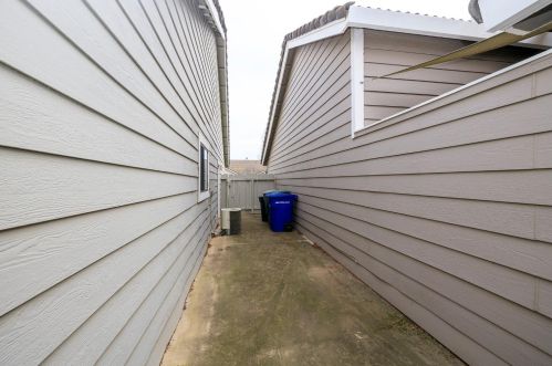 3609 Thomas More Way, Modesto CA  95356-0465 exterior