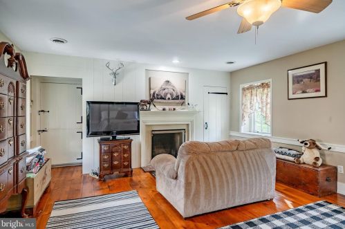 2564 Skippack Pike, Lansdale PA exterior