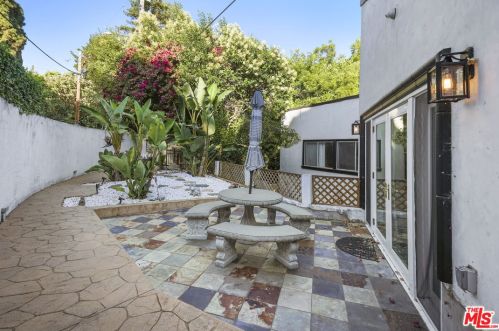 3511 Berry Dr, North Hollywood CA  91604-3862 exterior
