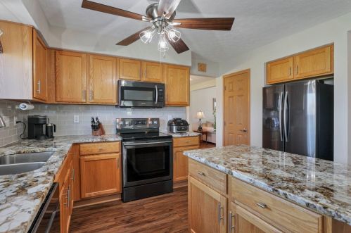3090 Longridge Way, Darbydale OH  43123-9772 exterior