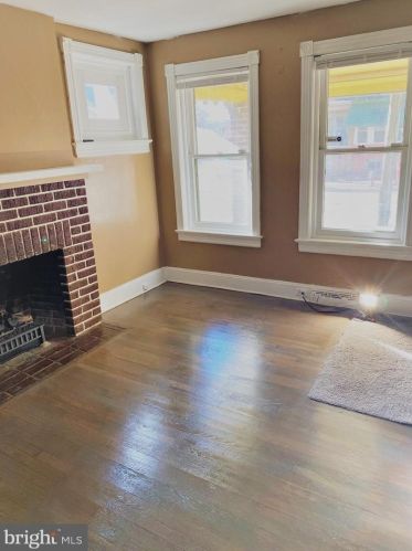 468 Stuyvesant Ave, Trenton NJ  08618-4127 exterior