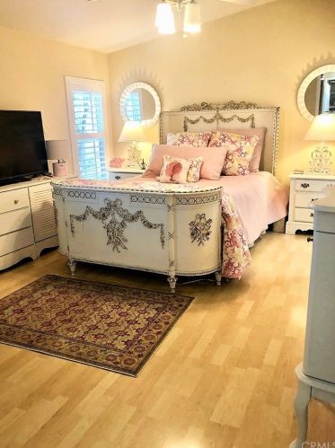 137 Liberty, Newport Beach CA  92660-6143 exterior