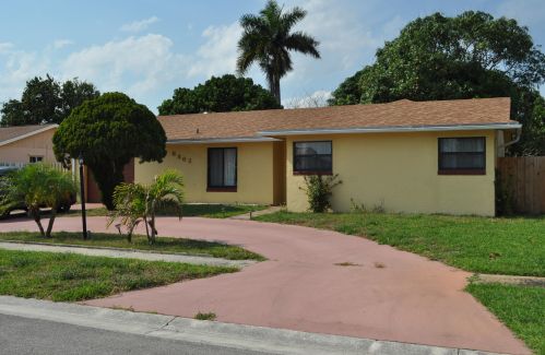 6563 Sleepy Willow Way, Delray Beach FL  33484-3514 exterior