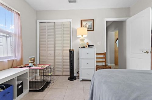 6534 18th Way, Saint Petersburg FL  33702-7146 exterior