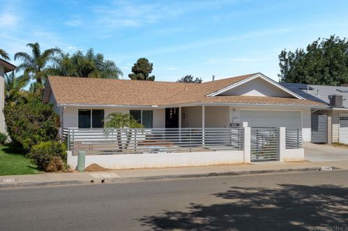 6342 Farley Dr, San Diego CA  92122-3025 exterior