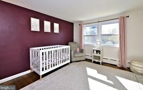 1472 Timberline Dr, Pottstown PA  19465-7234 exterior