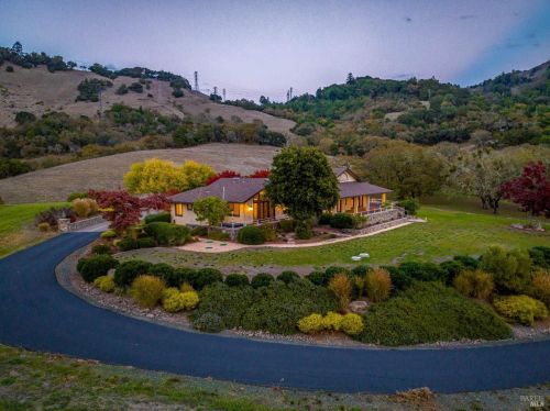4933 Harville Rd, Santa Rosa CA  95409 exterior