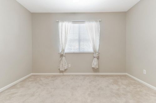4533 Visions Dr, Turlock CA  95382-8332 exterior