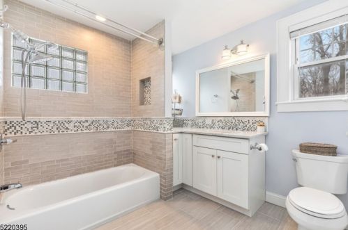 355 Hemlock Ave, Garwood NJ  07027-1430 exterior