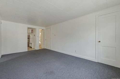 37 Lk St, Highland Falls NY  10928-2012 exterior