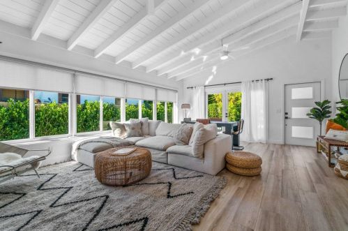 411 7th Ave, Delray Beach FL  33483-5613 exterior