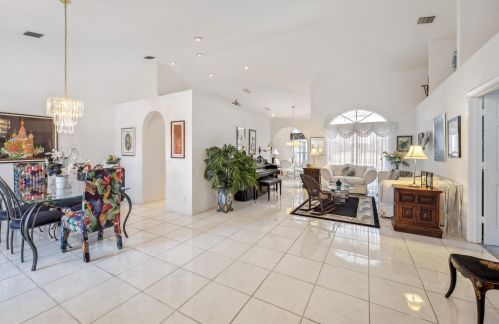 4835 Bucida Rd, Boynton Beach, FL 33436-7324