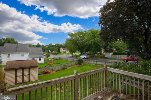 138 Irene Ave, Ephrata PA  17522-2168 exterior