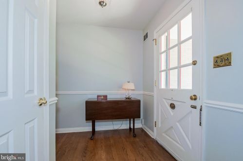 4 Wellington Rd, Wilmington, DE 19803-4130