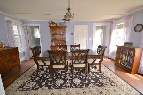 85 Broadway, Derry NH  03038-2019 exterior