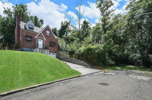 1741 Durbin St, Pittsburgh, PA 15205-4215
