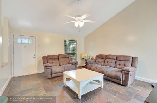 10579 Bobbie Ln, West Palm Beach FL  33411-3042 exterior