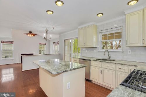 142 Laurel Trl, Swedesboro NJ  08085-4074 exterior