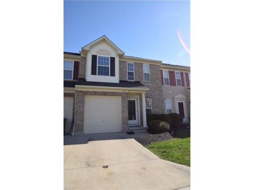 106 Ridgestone Ct, Berea, OH 44017-3147