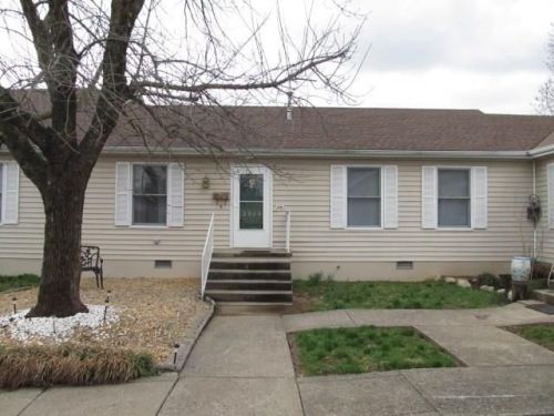 2939 Pawnee Dr, Hopkinsville, KY 42240-1395