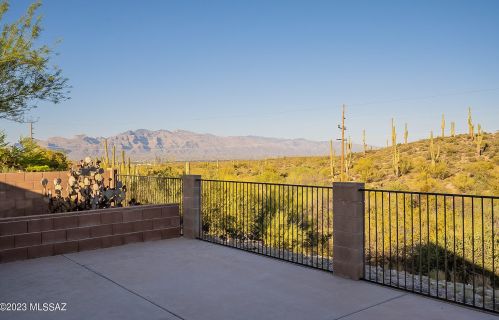426 Shantel Dr, Tucson, AZ 85745-5238