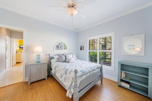 4270 Longshore Way, Naples FL  34119-8894 exterior