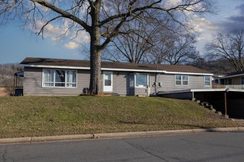 3500 Park Lane Dr, La Crosse WI  54601-7709 exterior