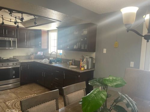 1061 Tepee Ln, Perris CA  92570-1749 exterior
