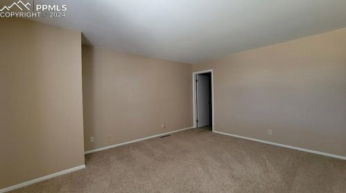 14 Villa Dr, Pueblo CO 81001-1419 exterior