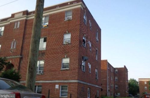 1430 Tuckerman St, Washington, DC 20011-1046