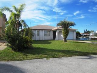 13823 Mattix Ave, Port Richey, FL 34667-1550