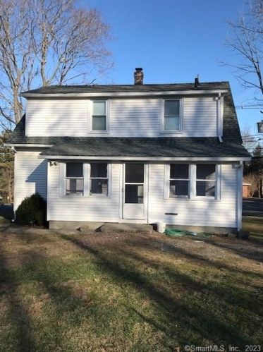 345 Stillson Rd, Waterbury CT  06705-1643 exterior