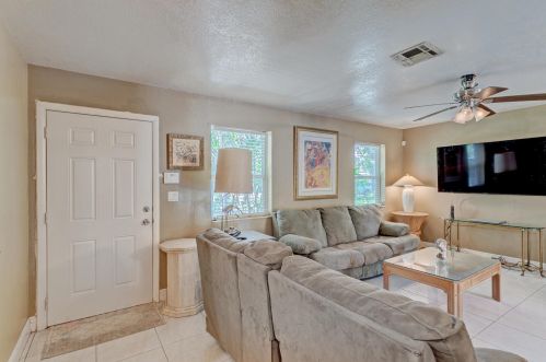 1455 Shannondale Rd, West Palm Beach FL  33406-3233 exterior