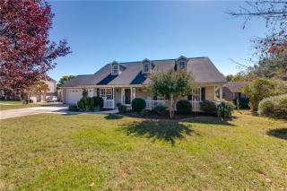 6304 Sullivantown Rd, Walkertown, NC 27051-9539