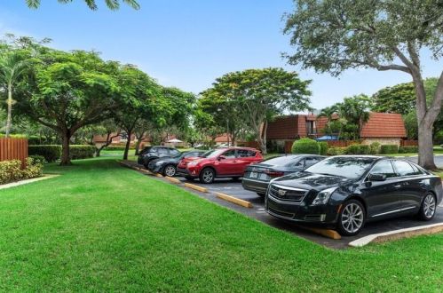 1830 San Juan Dr, Delray Beach FL  33445-5419 exterior