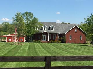 388 Swamp Rd, Eagleville, TN 37060-4327