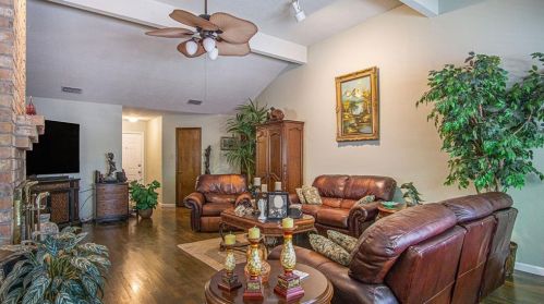 3848 Rolling Mdw Dr, Bedford TX  76021-2640 exterior