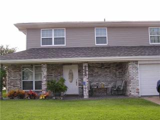 1116 Orchid Dr, Harvey, LA 70058-2525