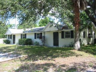 3678 Egerton Cir, Sarasota, FL 34233-2146
