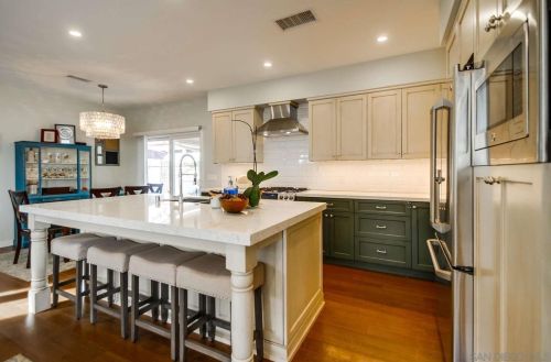 1760 La Playa Ave, San Diego CA 92109-6526 exterior