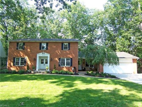 105 Oakwood Pl, Parkersburg, WV 26104-9237