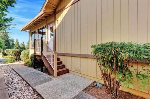 18114 Lake Forest Dr, Lake Wildwood CA  95946-9456 exterior