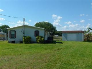 1098 Lemon St, Okeechobee, FL 34974-0509