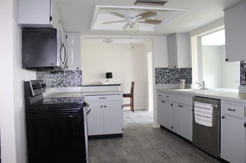 10151 45th St, Pinellas Park, FL 33782-3720